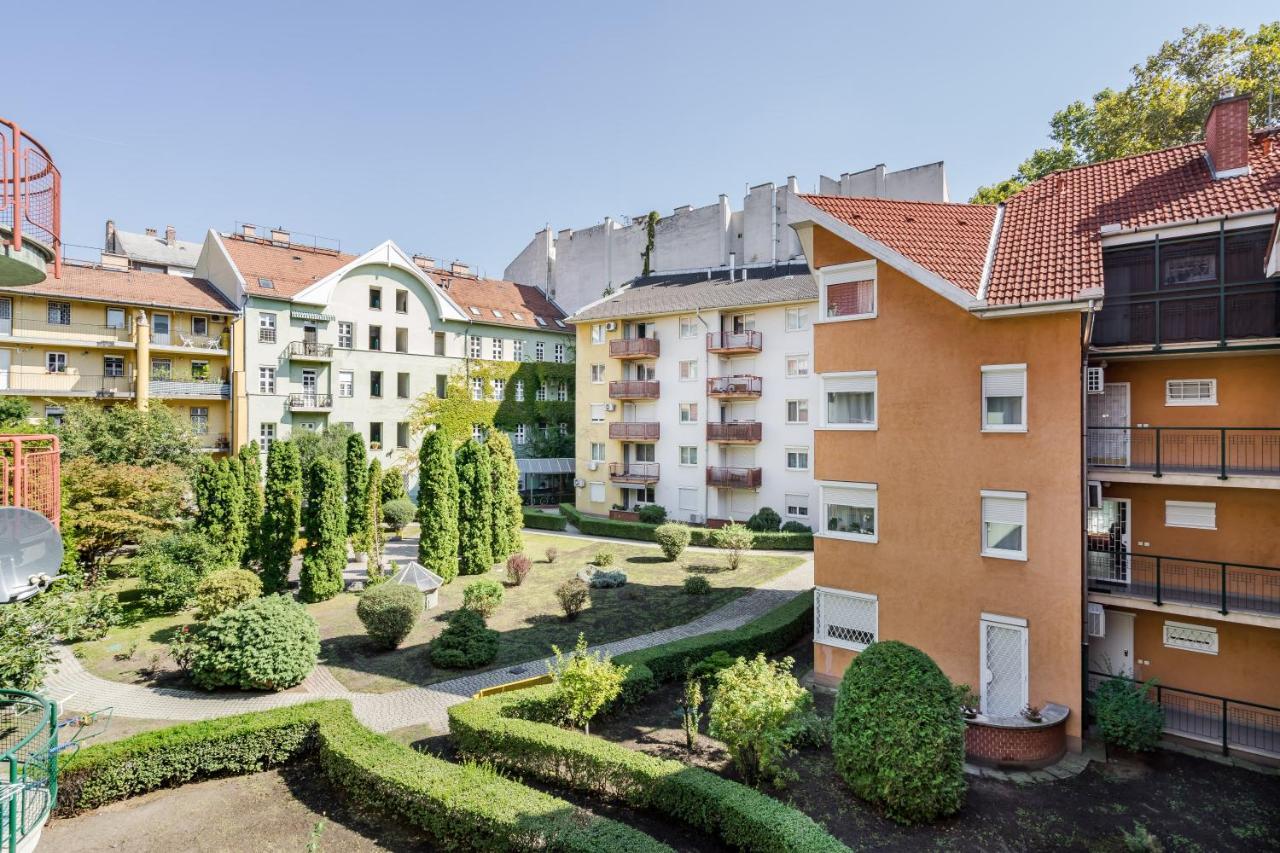 Beautiful Three Bedrooms Apartment With Free Parking Close To The Danube Coast 부다페스트 외부 사진